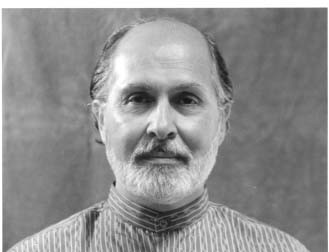 Seyyed Hossein Nasr (f. 1933) er professor i islamiske studier ved Georg Washington Universitetet